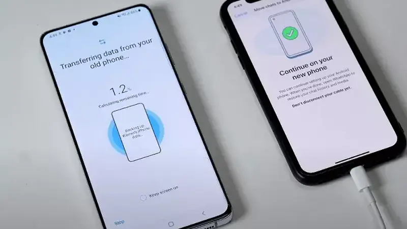 Two phones transferring data