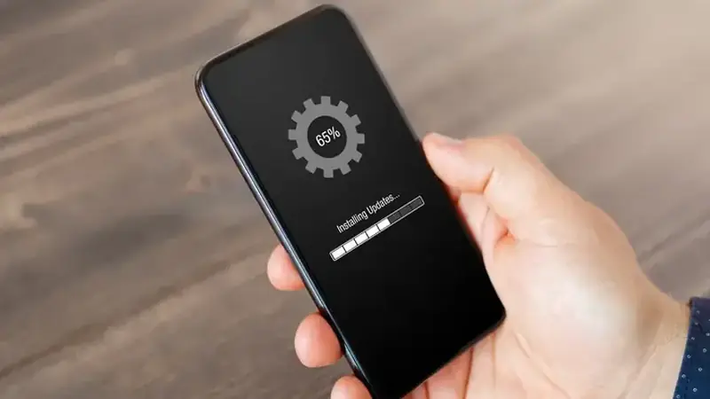 Phone installing a software update